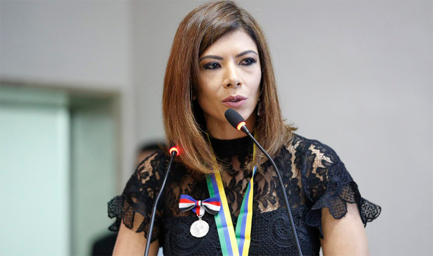 Euma Tourinho registra candidatura como candidata a prefeita de Porto Velho junto com Plano de Governo no TRE