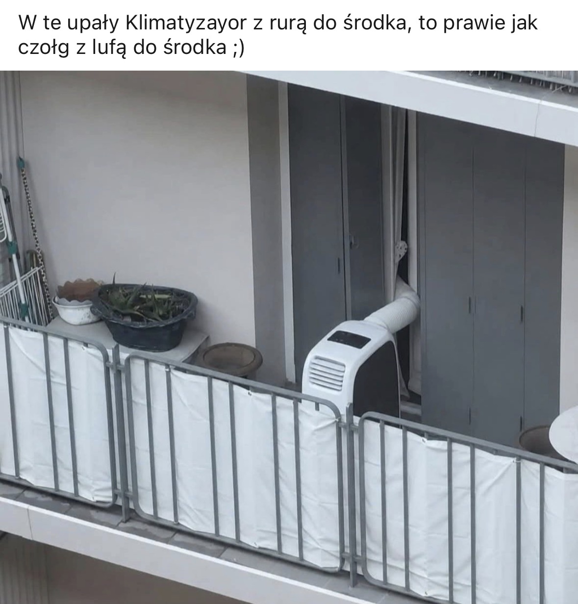 klimatyzator z rurą do środka