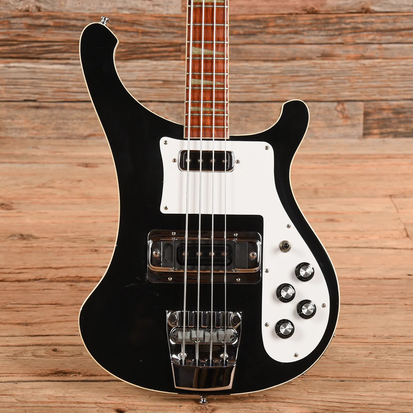 Timeline: The Evolution of the Rickenbacker 4003