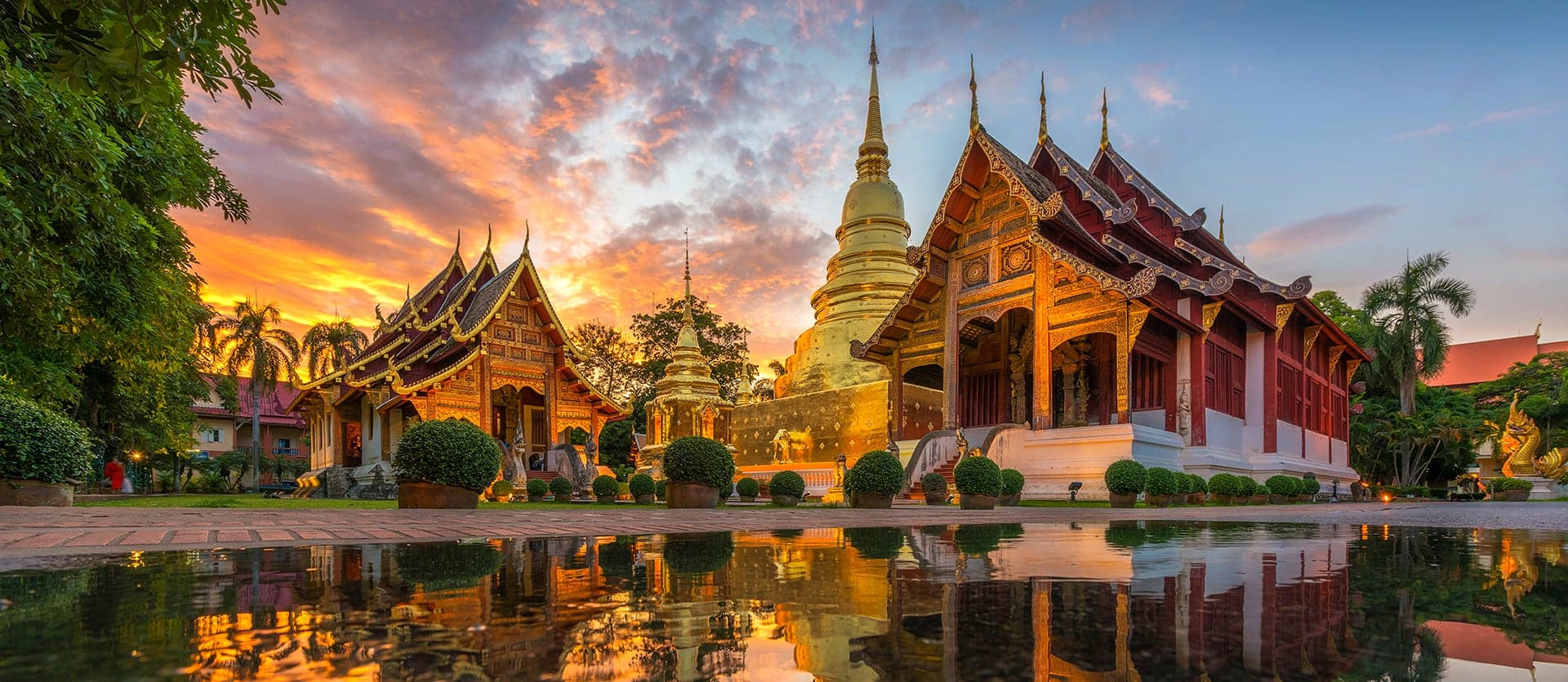 <span class="iconos separador"></span> Chiang Mai <span class="iconos separador"></span>