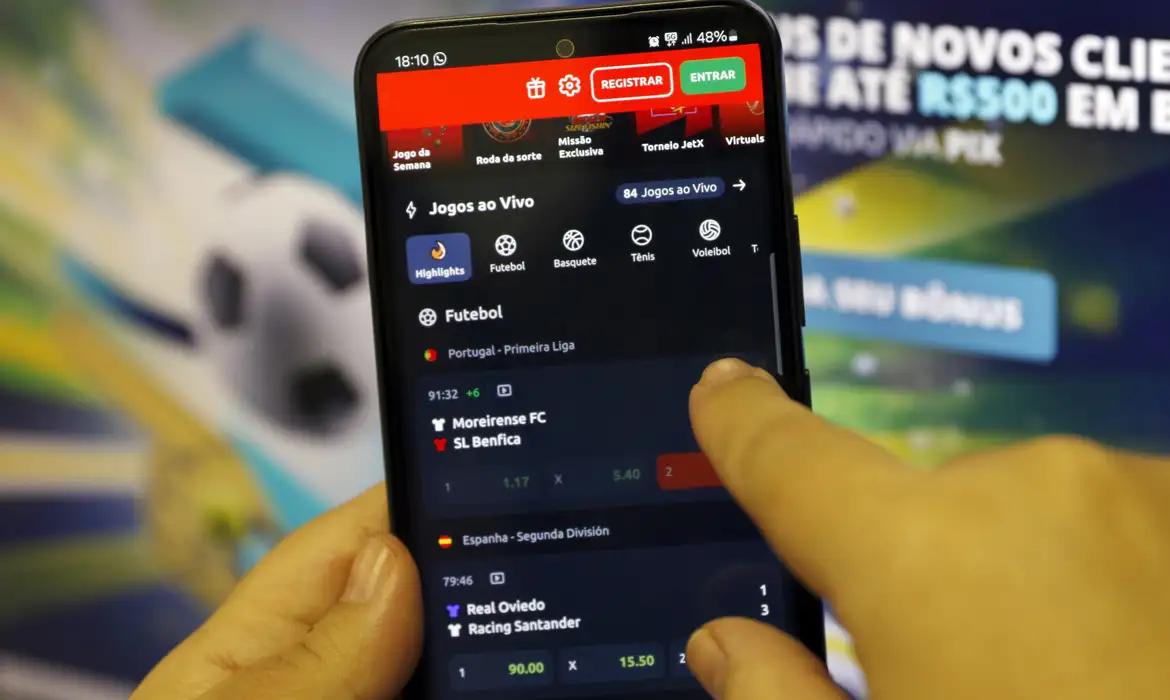 Anatel anuncia bloqueio de 2 mil bets; veja a lista completa