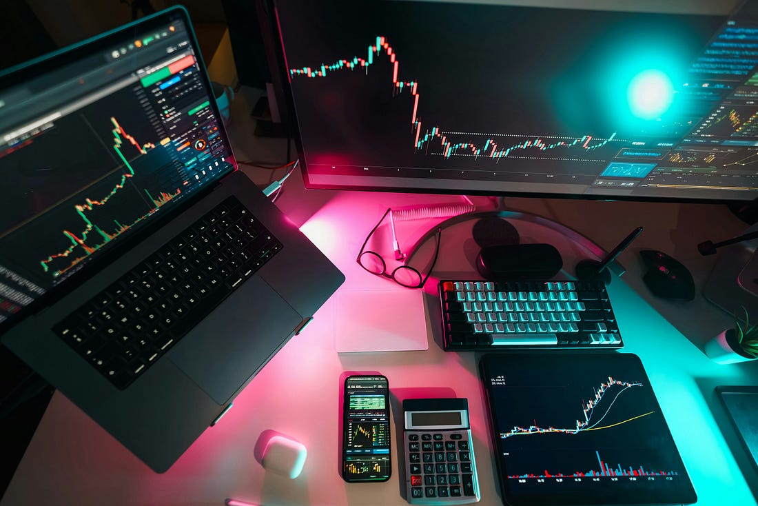 Matplotlib or Plotly: how to choose the right Python visualization library