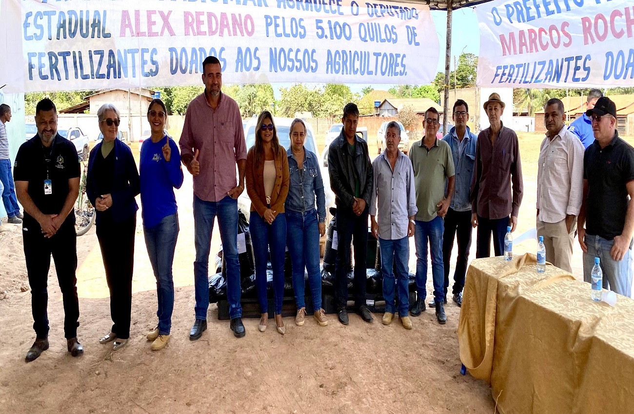 Emenda do deputado Alex Redano garante entrega de 5 toneladas de fertilizantes em Costa Marques