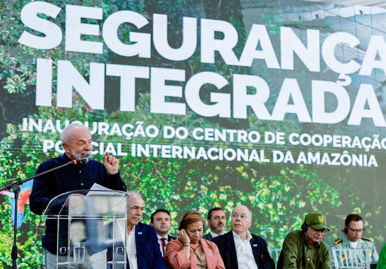 Lula garante reconstrução da BR-319 com equilíbrio ambiental e preservação da floresta