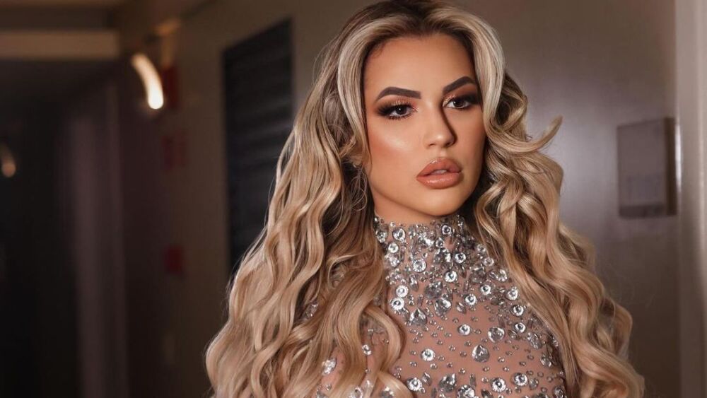 Anotações em caderno revelam ligação de Deolane Bezerra com o crime organizado