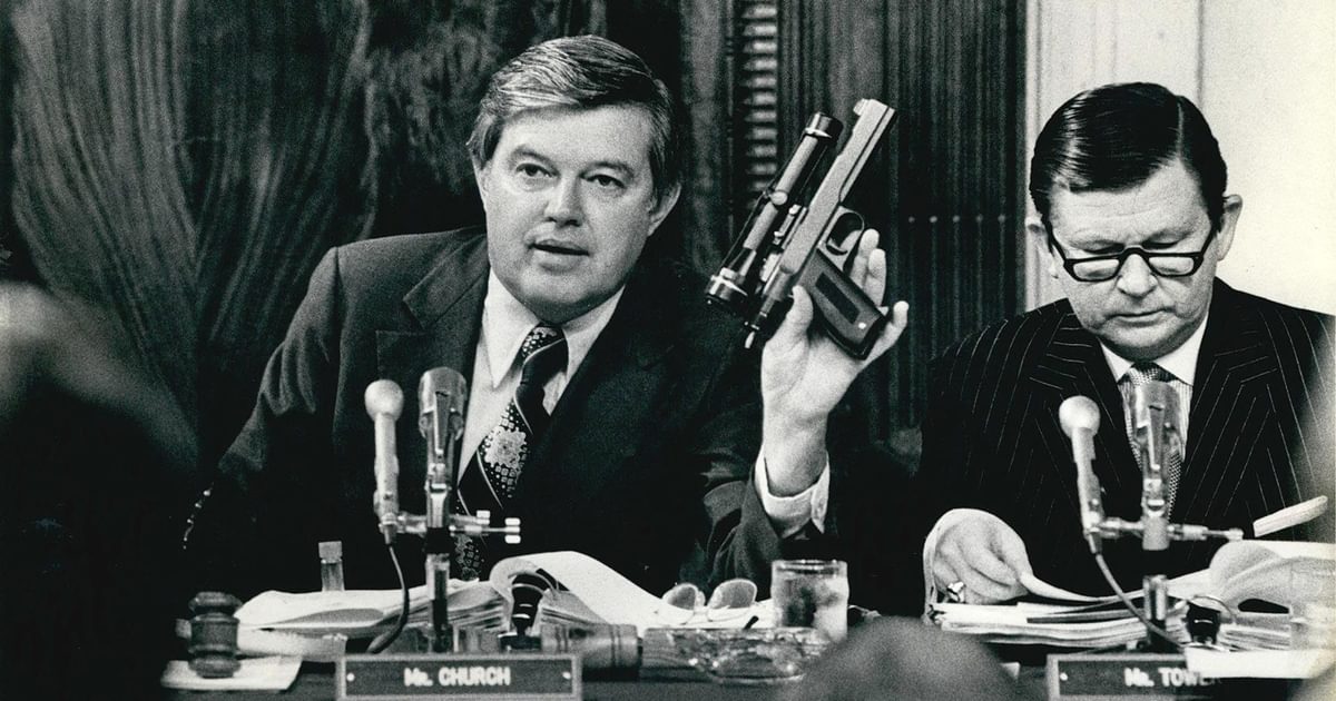 A person holding an object

AI-generated content may be incorrect.