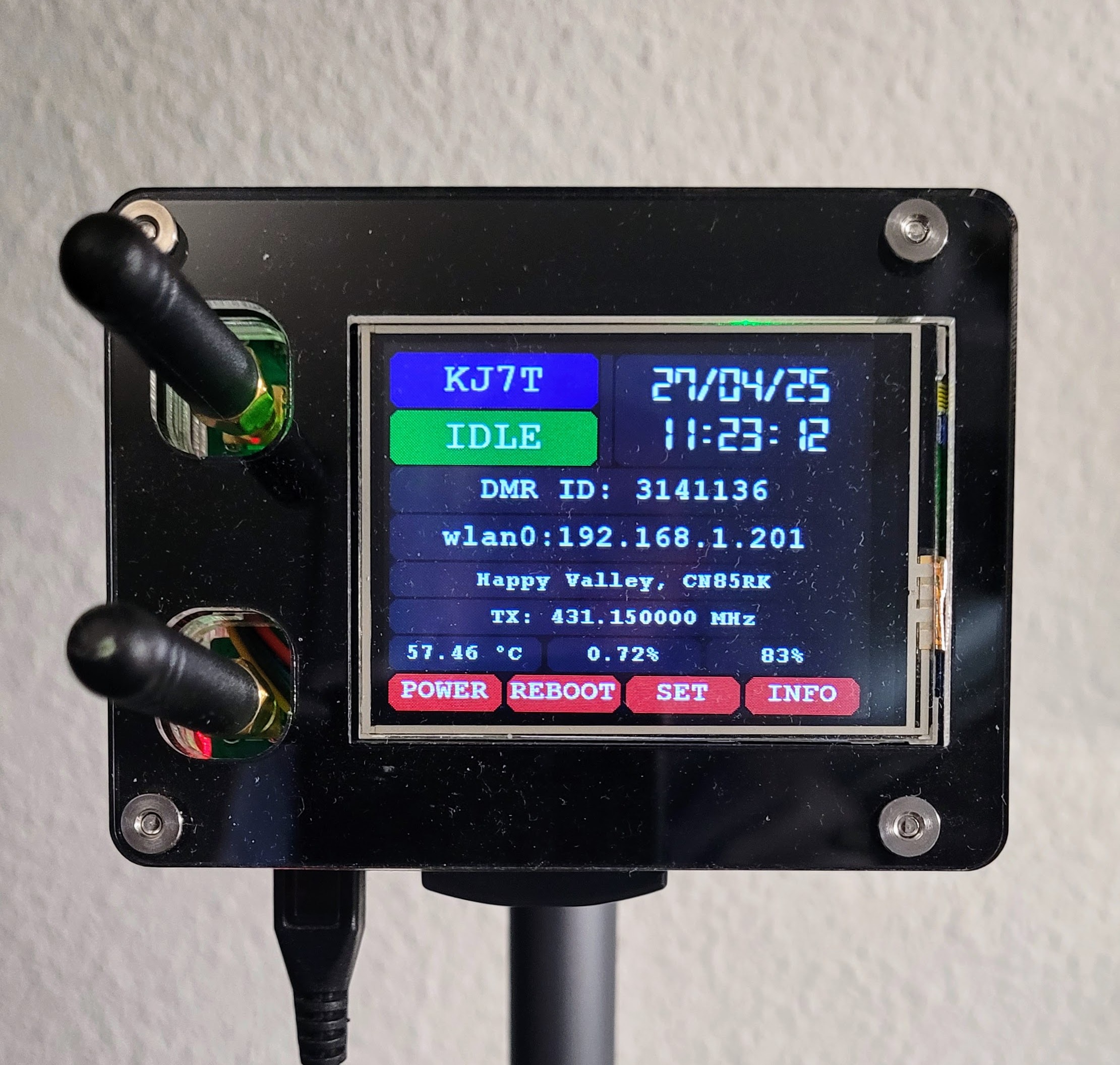 Fixed display now shows my DMR ID and my call sign