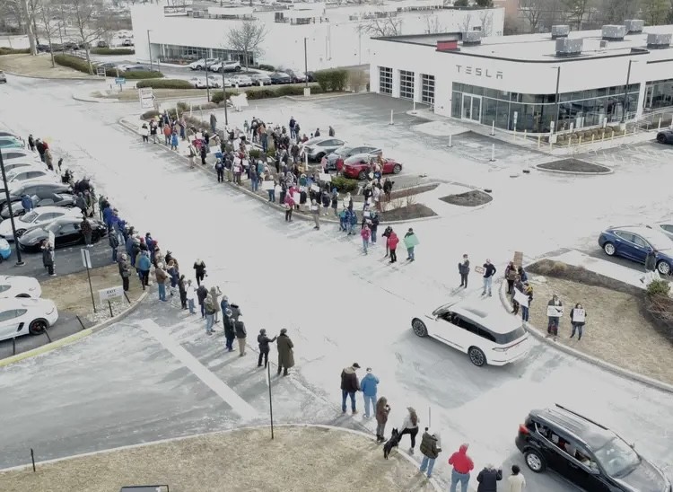The effects of anti-Tesla action