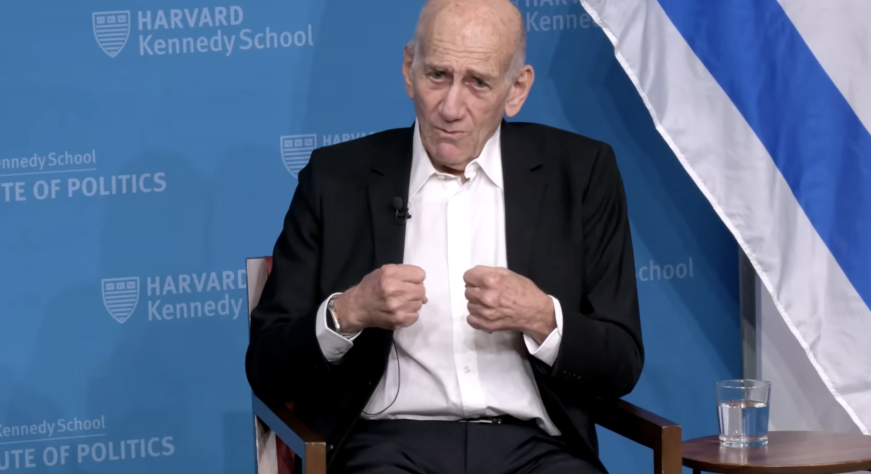 Netanyahu trdi, da Izrael ne potrebuje odobritve ZDA za napade v Gazi, Olmert dvomi o zmagi