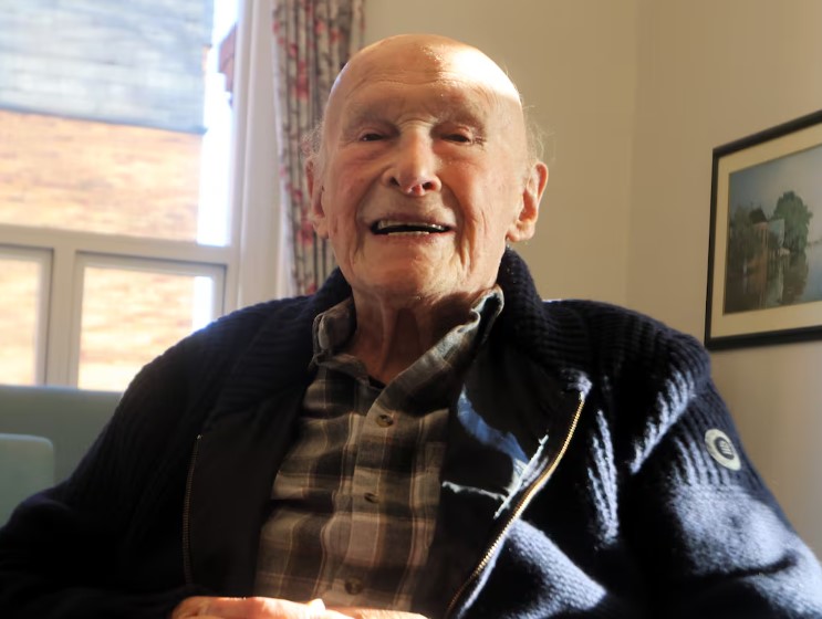 Fake Holocaust Survivors: Josef Veselsky (aka Josef Weiss) Fake Holocaust Survivors: Josef Veselsky (aka Josef Weiss)