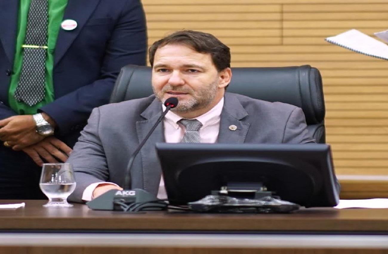 Alex Redano apresenta projeto de lei para vacinação domiciliar aos idosos e pessoas com deficiência