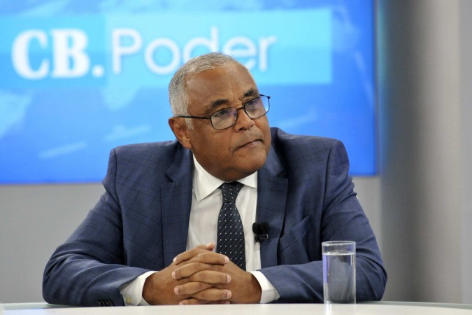 Desembargador rondoniense Gilberto Barbosa defende o uso de IA no Judiciário, sem que substitua o magistrado