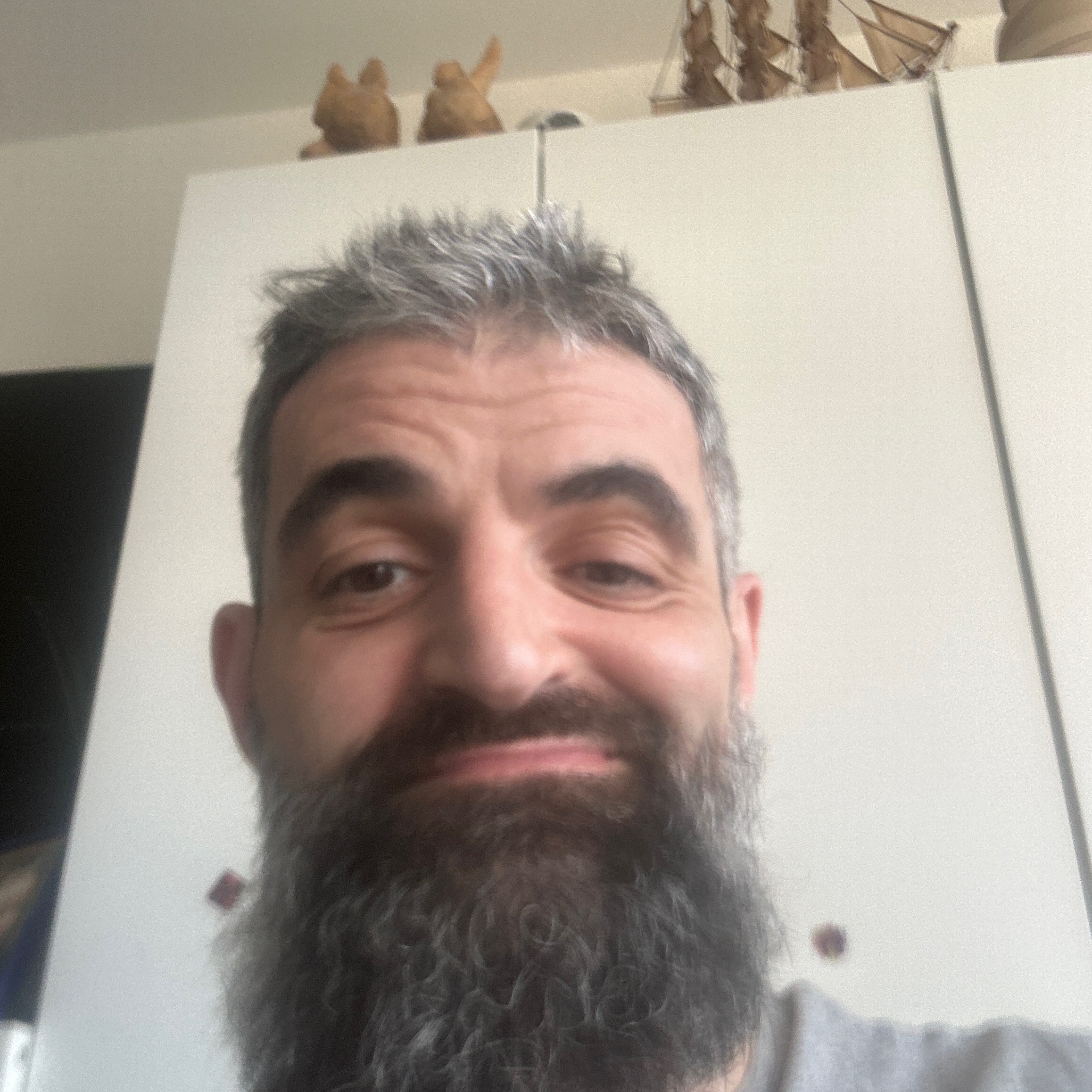 Substack profile picture for @handyman