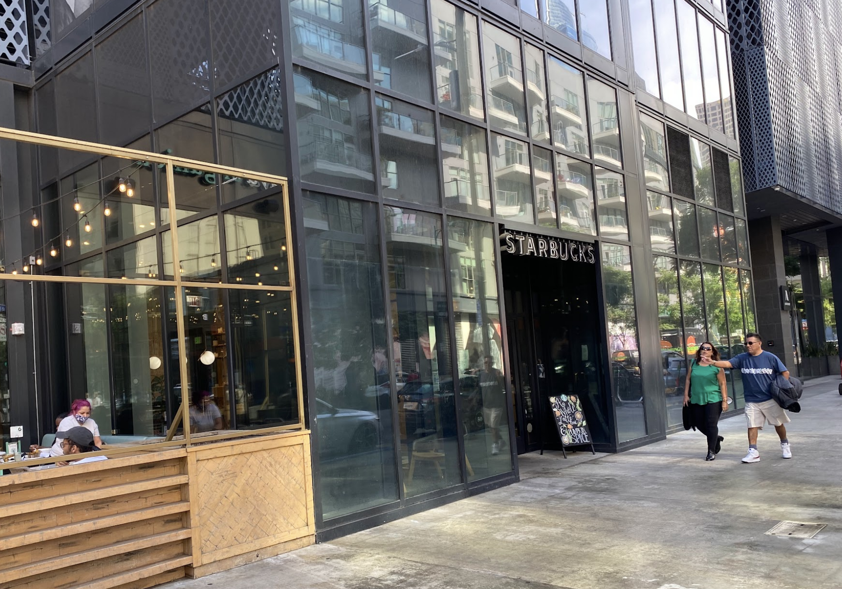 The 20 LA County Starbucks Reported To Close This Weekend