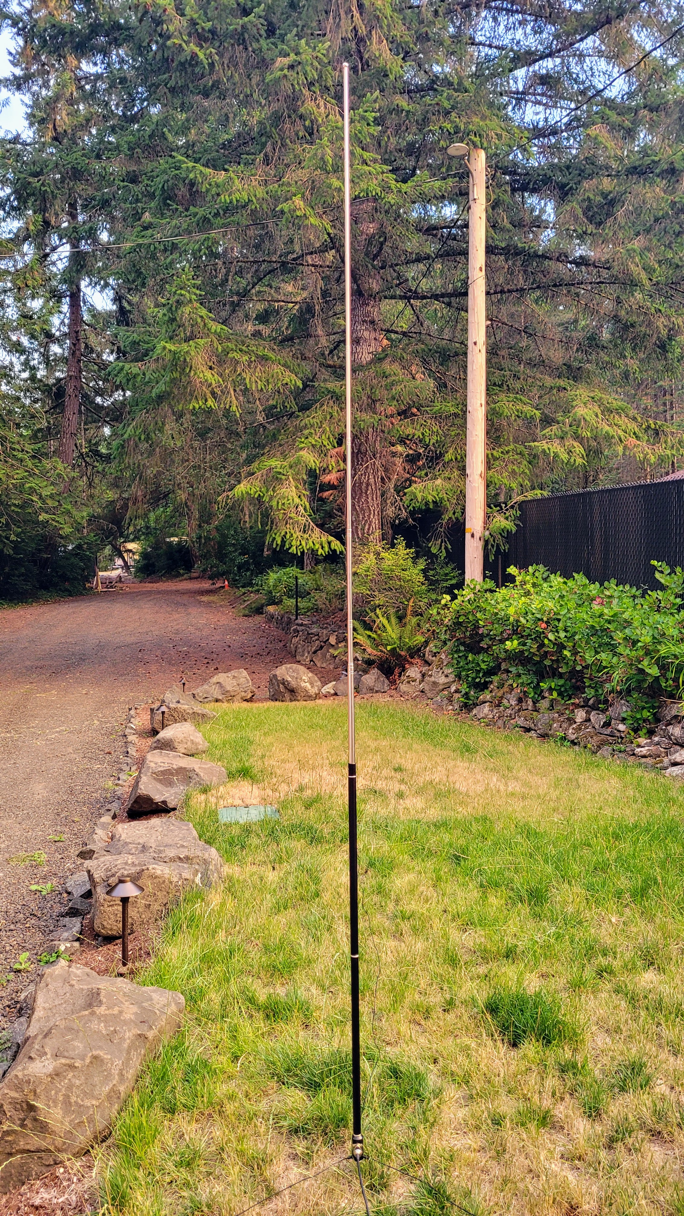 Radioddity HF-009 antenna set up for 10 meters