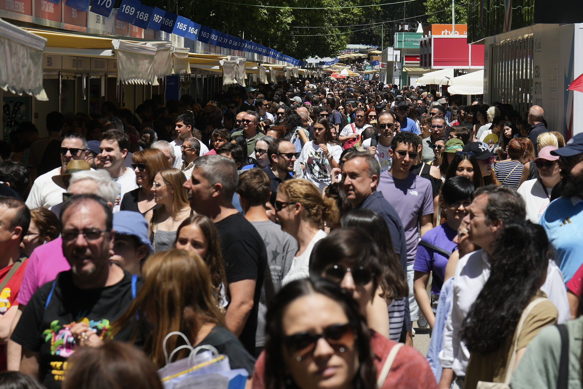 Feria del Libro de Madrid en una imagen de una edición anterior. Feria del Libro de Madrid en una imagen de una edición anterior.