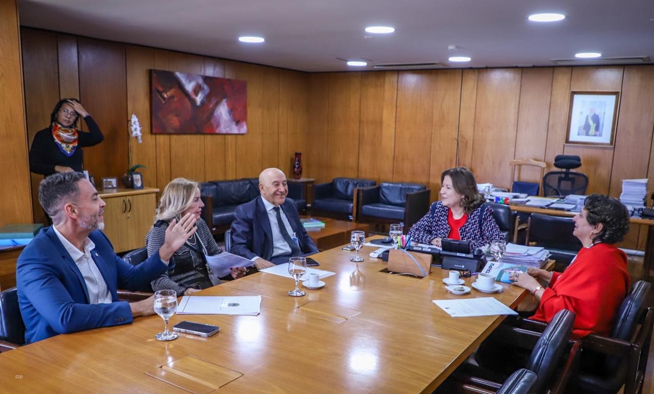 Confúcio Moura e prefeito Léo Moraes buscam recursos do Novo PAC para Porto Velho