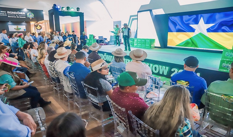 Ieda Chaves participa da Rondônia Rural Show e destaca investimento no setor turístico