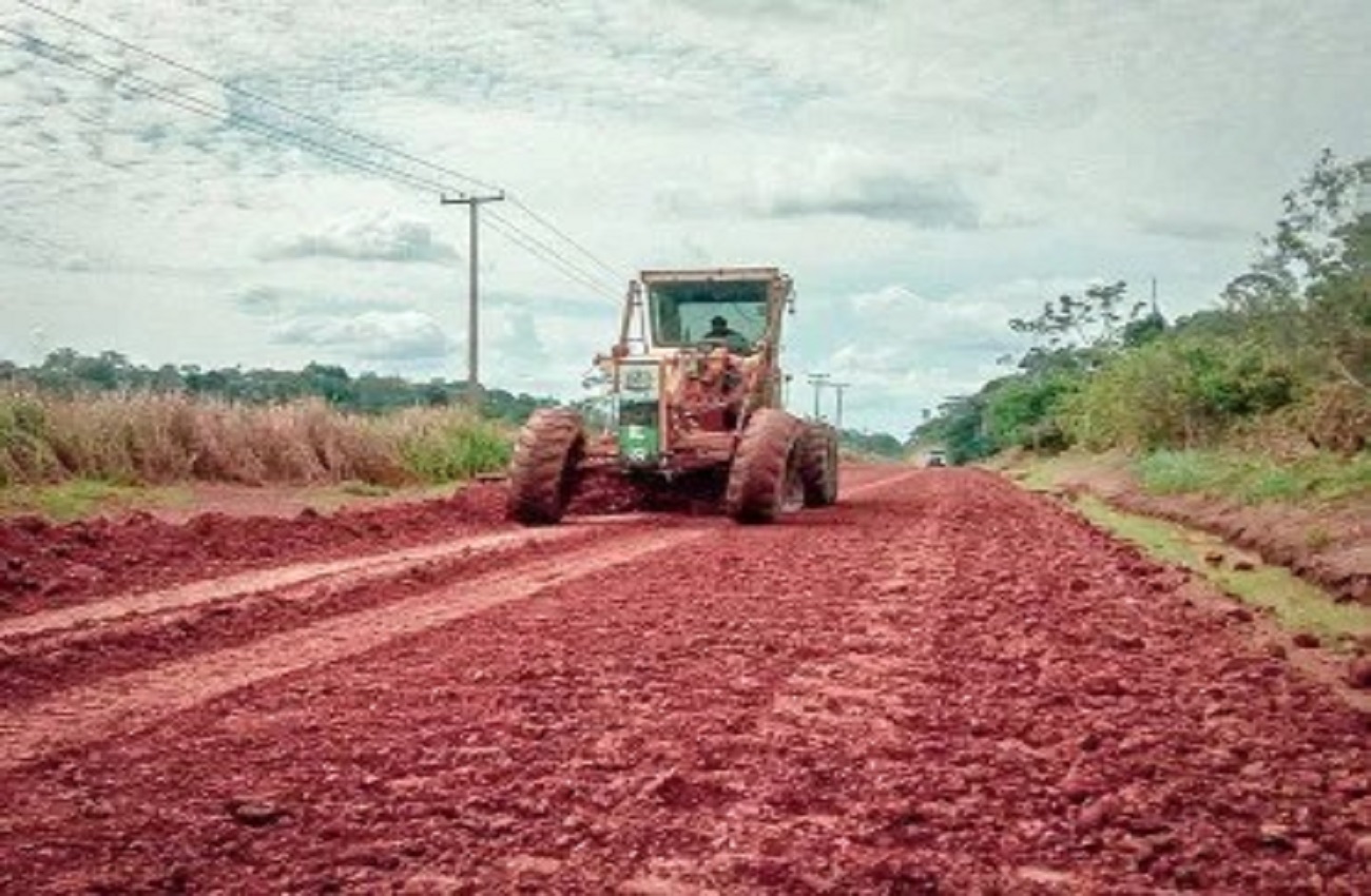 Deputado Alan Queiroz solicita a realização de obras de encascalhamento e patrolamento na RO-006, em Porto Velho