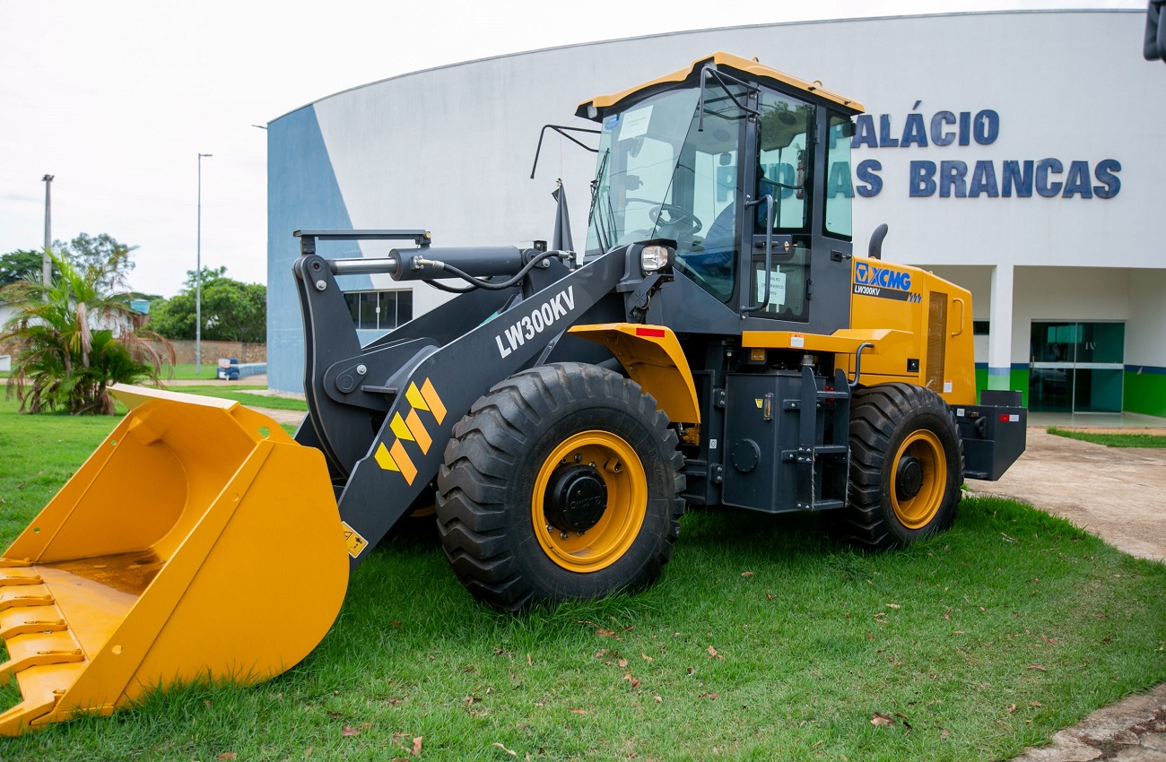 Com apoio de Ezequiel Neiva, Governador Jorge Teixeira recebe investimentos para agricultura familiar e infraestrutura urbana