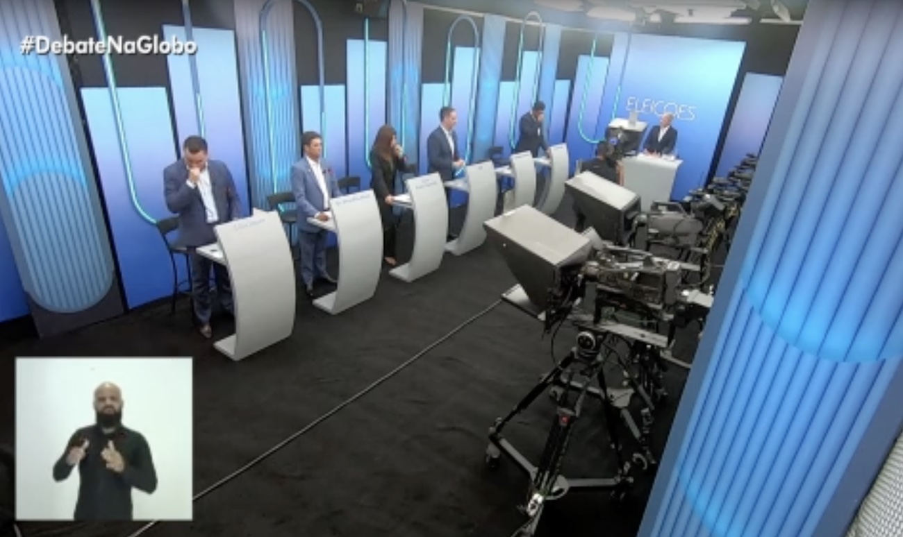 Começa último debate das eleições em Porto Velho; Mariana Carvalho não compareceu