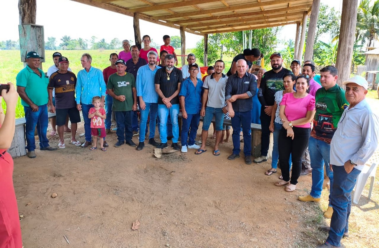 Campo Novo de Rondônia recebe implementos agrícolas por meio de emenda do deputado Ezequiel Neiva