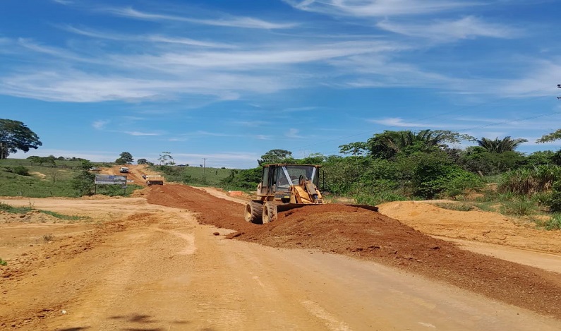 Governo atende indicação do Deputado Alex Redano para recuperação da RO-420 entre Buritis e Jacinópolis