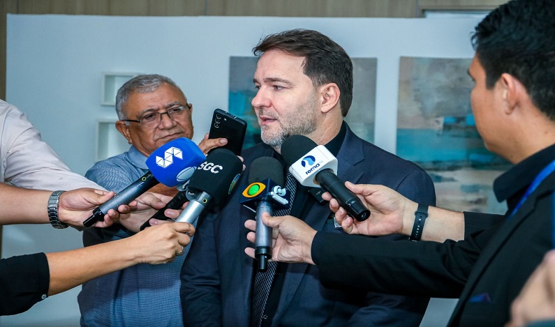 Alex Redano parabeniza Ariquemes pela conquista do Selo Diamante