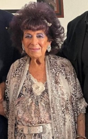 Fake Holocaust Survivors: Lola Seror