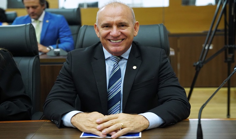 Ezequiel Neiva celebra atualização da legislação sobre agrotóxicos em Rondônia