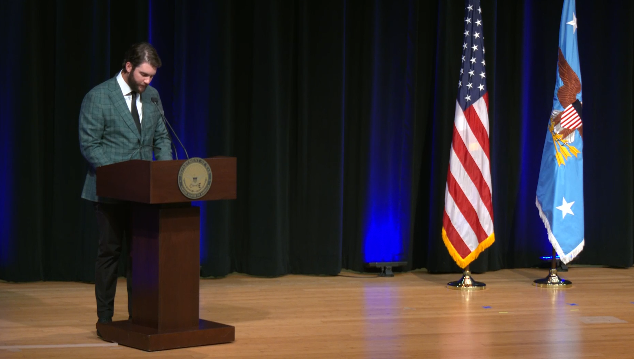 Monthly Pentagon Worship Service Features Catholics for First Time ...