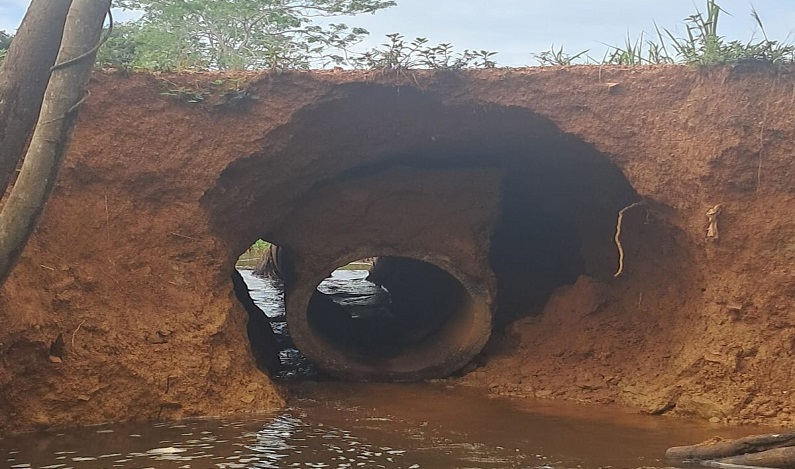 Alex Redano solicita recuperação urgente de bueiros na RO-470