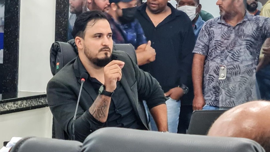 Fera deve ser diplomado deputado federal nesta terça-feira; Lebrão perde o mandato